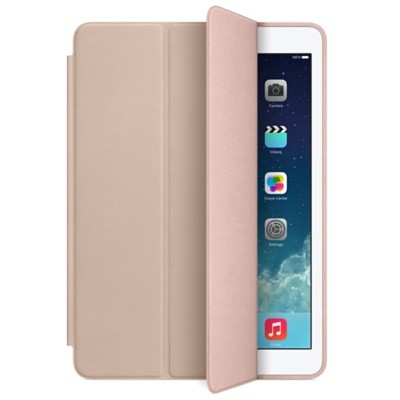 Apple Smart Case для iPad Air - бежевый Оригинальный чехол от Apple для iPad 5-го поколения (iPad Air), чехол-книжка с помощью магнитов переводит планшет в спящий режим. Кроме того, чехол умеет трансформироваться в подставку (2 положения).